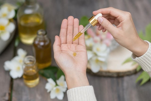 Recupera tu cabello dañado con el tratamiento capilar con plantas en Meaño - Imagen 1