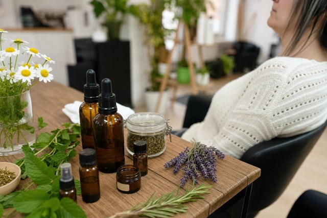 Tratamiento capilar ecológico con ingredientes vegetales en O Grove - Imagen 1